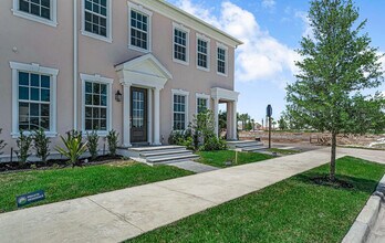 930 SW Pr Ave in Palm City, FL - Building Photo - Building Photo