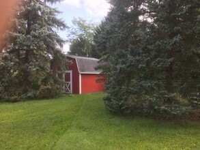 5876 Mall View Ct in Columbus, OH - Building Photo - Building Photo