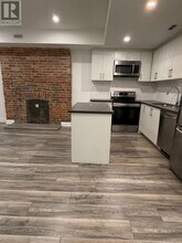 215 Jarvis St in Toronto, ON - Building Photo - Building Photo