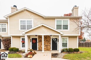 7701-7729 E State Blvd in Fort Wayne, IN - Building Photo