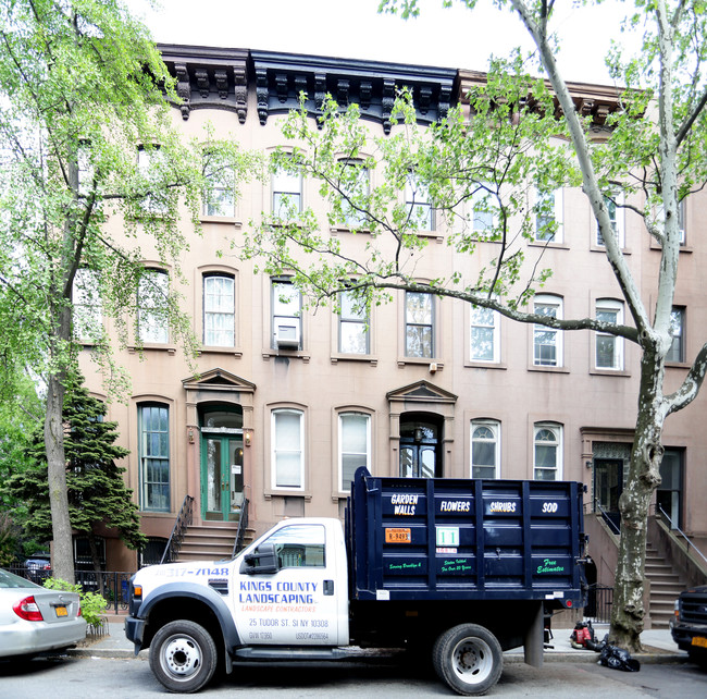 429 Clinton St in Brooklyn, NY - Building Photo - Building Photo