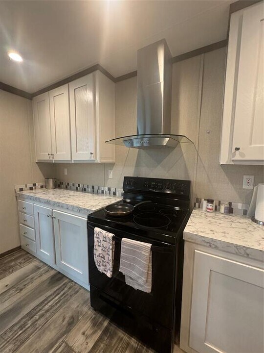 73 Westlake Rd in Trinity, TX - Building Photo