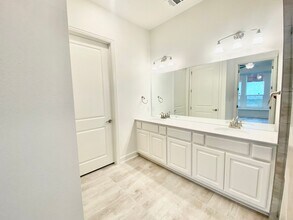 6009 Cimarron Rdg Ln in Austin, TX - Building Photo - Building Photo