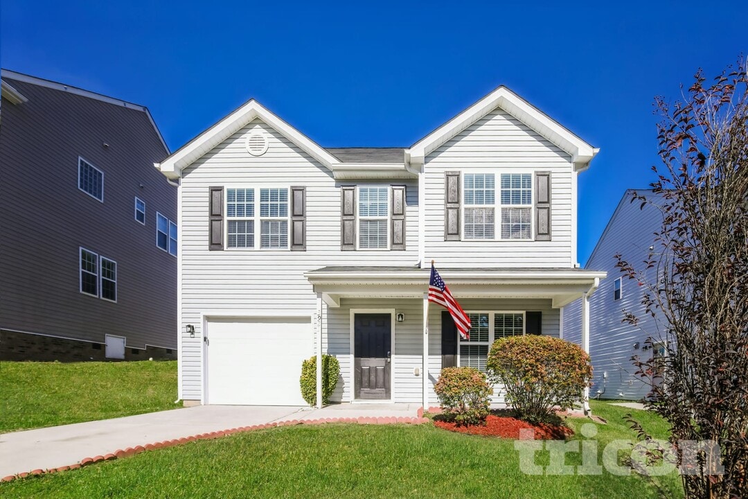 3923 Carolina Cherry Dr in Raleigh, NC - Foto de edificio