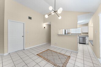 5204 Beaverbrook Dr in Houston, TX - Building Photo - Building Photo