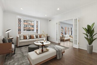 2305 N Commonwealth Ave in Chicago, IL - Building Photo - Building Photo
