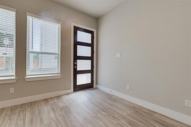 7705 Rainbow Cl in Houston, TX - Building Photo - Building Photo