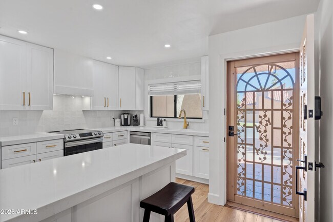 7316 N Vía Camello Del Norte in Scottsdale, AZ - Building Photo - Building Photo