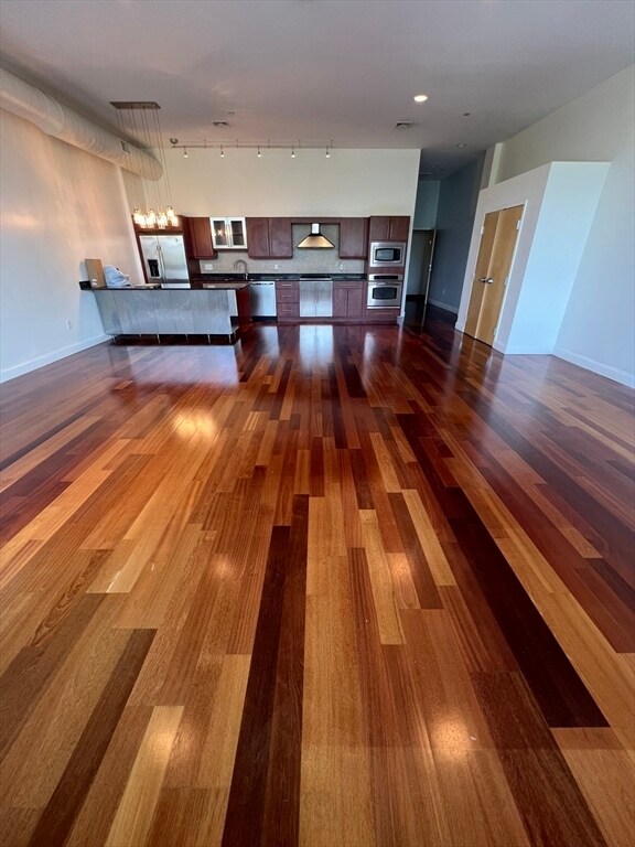 10 Ocean Ave, Unit #206 in Revere, MA - Building Photo - Building Photo