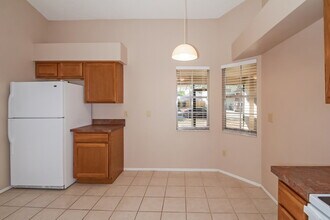 12906 Longcrest Dr in Riverview, FL - Foto de edificio - Building Photo