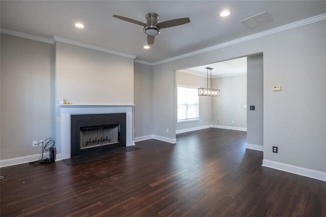 property at 323 Englewood Ave SE