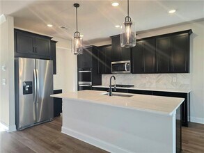 2999 Sweet Red Cir in Braselton, GA - Building Photo - Building Photo