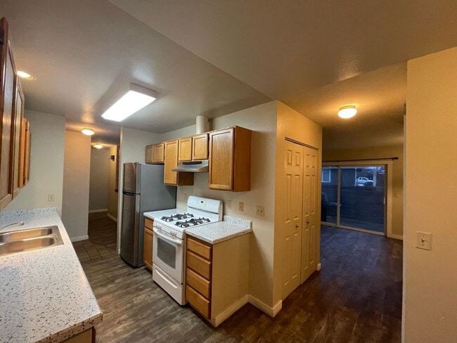 3427 Chevron Dr in Hood River, OR - Building Photo - Building Photo