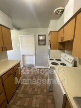 8952 Castle Blvd in Jacksonville, FL - Building Photo - Building Photo