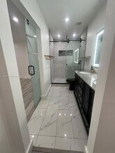 20027 SW 124th Pl in Miami, FL - Building Photo - Building Photo