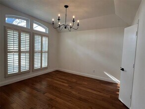 10168 Stoneleigh Dr in Benbrook, TX - Building Photo - Building Photo