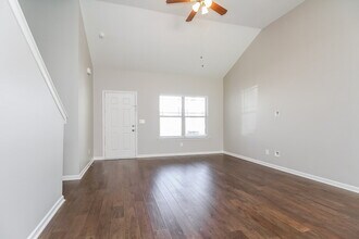 1705 Porchrest Way in Antioch, TN - Building Photo - Building Photo