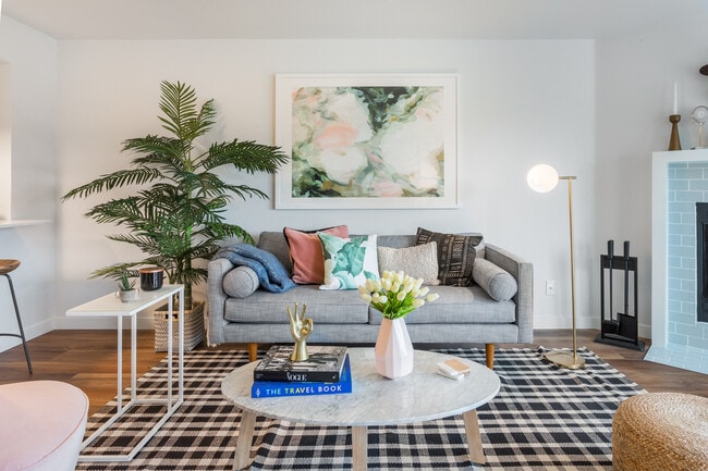 The Eden in Seattle, WA - Building Photo - Building Photo