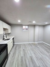 457 Admiral St in Providence, RI - Building Photo - Building Photo