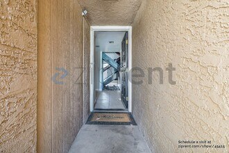 3030 Hayden Rd in Scottsdale, AZ - Building Photo - Building Photo