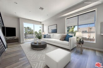 6700 Balboa Blvd in Los Angeles, CA - Building Photo - Building Photo