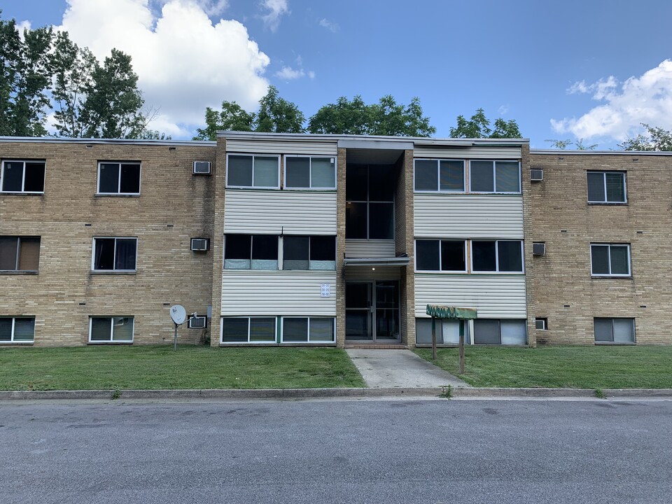 Tallmadge Hills Apartments in Akron, OH - Building Photo