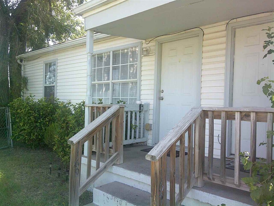 1167 NW Ozmun Ave in Lawton, OK - Building Photo