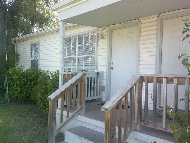 property at 1167 NW Ozmun Ave