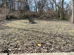 810 E McCarty St in Jefferson City, MO - Building Photo - Building Photo