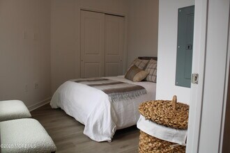 2000 Schindler Dr in South Amboy, NJ - Foto de edificio - Building Photo