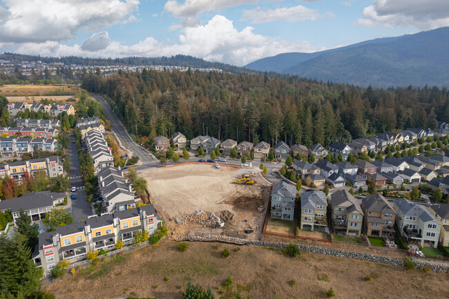 Reserve at Forest Ridge in Issaquah, WA - Building Photo - Building Photo