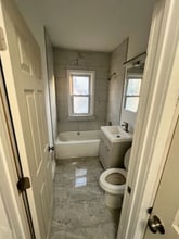 9262 Ward Ave in Detroit, MI - Building Photo - Building Photo
