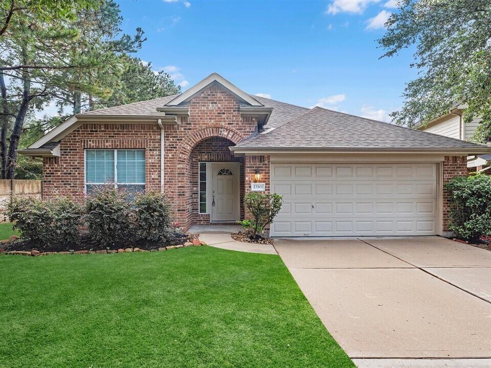 23301 Tuttle Ct in Porter, TX - Building Photo