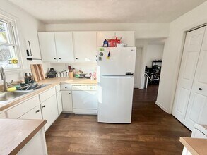 1451 Ardee Ave in Nashville, TN - Foto de edificio - Building Photo