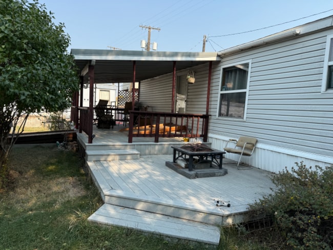 13 1/2 S Davidson Ave in Absarokee, MT - Building Photo - Building Photo