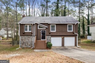 606 Wilson Mill Rd SW in Atlanta, GA - Building Photo