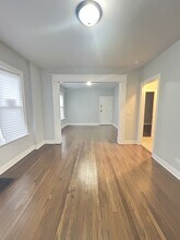 1852 W 58th St in Chicago, IL - Building Photo - Building Photo
