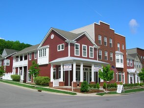 Lenox Village in Nashville, TN - Building Photo - Building Photo
