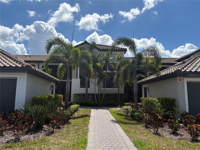 property at 5721 Palmer Cir