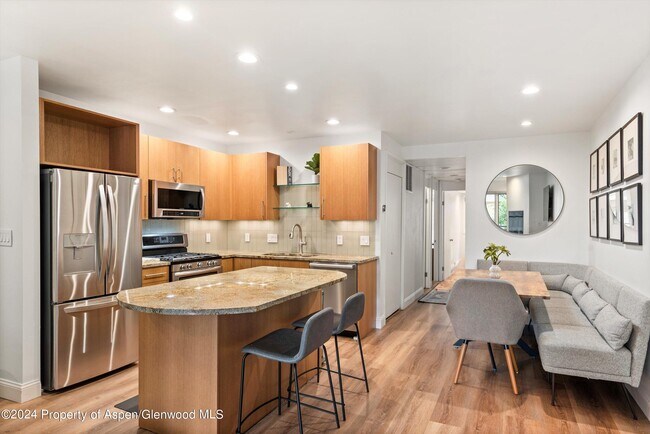 450 S Original St in Aspen, CO - Foto de edificio - Building Photo
