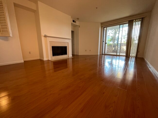 property at 903 Sunrose Ter