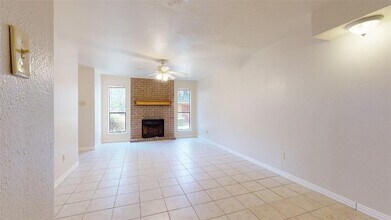 1904 Dartmouth St, Unit O-4 in College Station, TX - Building Photo - Building Photo