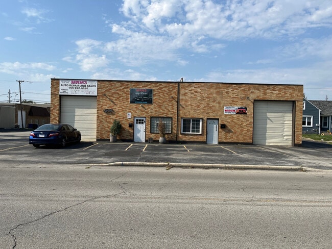 property at 3616 Union Ave