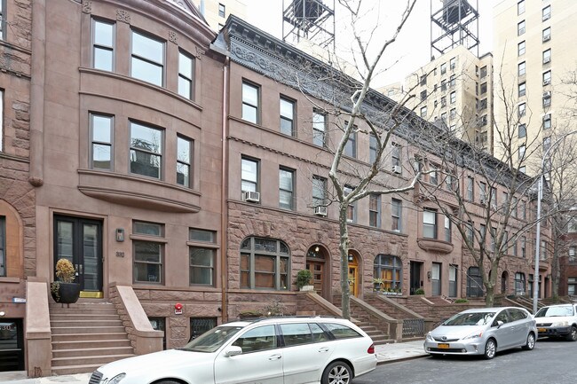 334 W 84th St in New York, NY - Building Photo - Building Photo