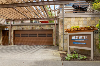 Watermarke Apartments in Seattle, WA - Foto de edificio - Building Photo