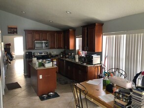 10518 Leader Ln in Orlando, FL - Building Photo - Building Photo