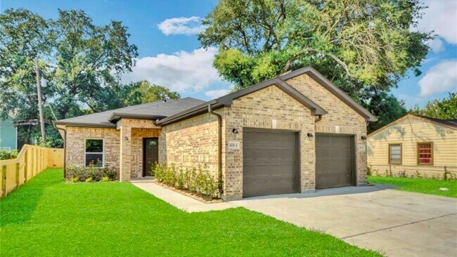 4118 Mallow St in Houston, TX - Building Photo - Building Photo