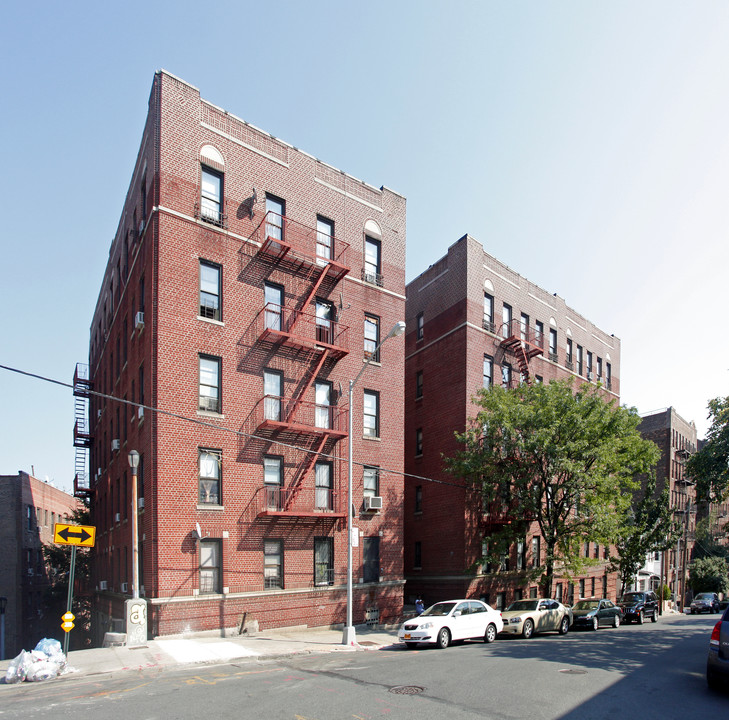 1234 Shakespeare Ave in Bronx, NY - Building Photo