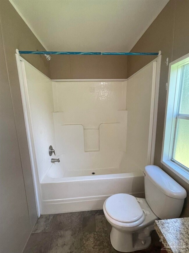 9520 Bridlewood Rd in Pensacola, FL - Building Photo - Building Photo