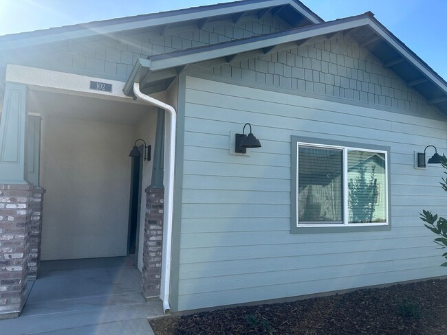 property at 510 S Summit St